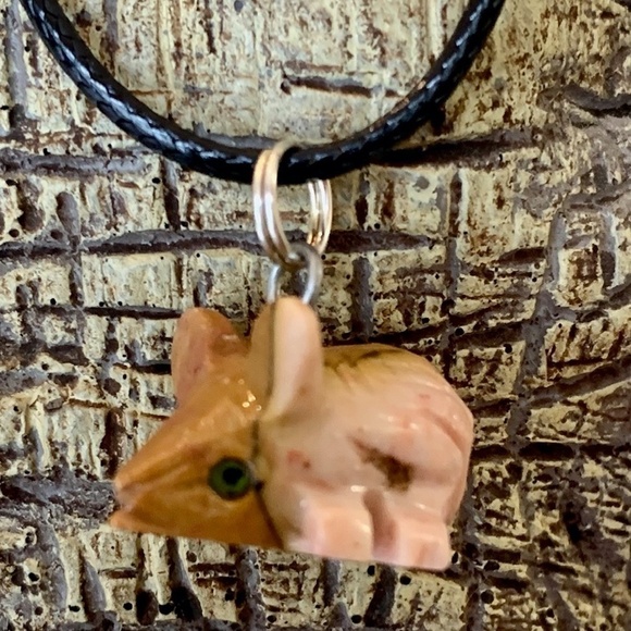 Soapstone Mouse Pendant Necklace Carved Pink Stone Miniature Animal Polished 18" - Picture 3 of 8